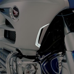 Акцент-хром на фронтальную часть бокового пластика, только хром