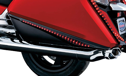 Акцент-Gloss Black с подсветкой L.E.D. для боковых кофров