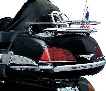 Спойлер хромированый с доп.светом габариты/стоп/поворотники для GL1800 01-10гг