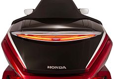 (Хром) Дополнительный стоп-сигнал на центральный кофр GL1800 (от 21гв)