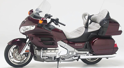 Сиденье + водительская спинка для Goldwing 1800 01-10гг