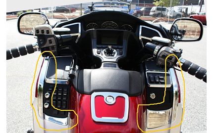 Боковые хромированные окантовки (пара)