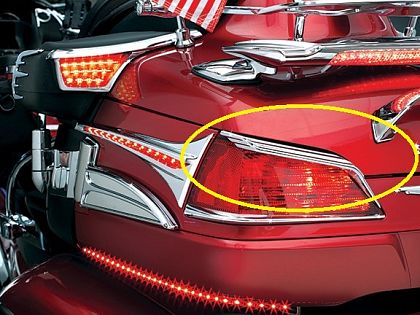 Акцент-хром на оптику заднего кофра 06-10 (пара)