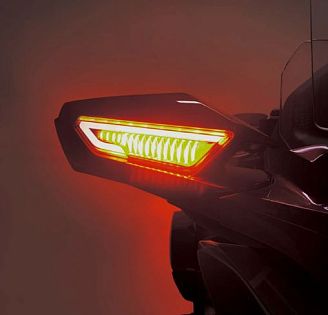 Диодные габариты + бегущие поворотники в заркала (тонированные линзы)